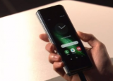 科技要闻：三星正式发布首款折叠屏手机Galaxy Fold